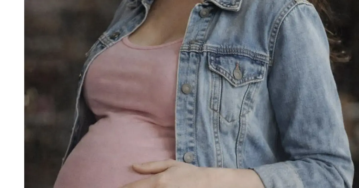 How to Choose the Perfect Pregnancy Announcement Caption